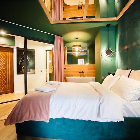 Green Velvet City Retreat Oradea Εξωτερικό φωτογραφία