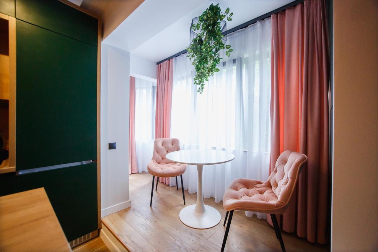 Green Velvet City Retreat Oradea Εξωτερικό φωτογραφία