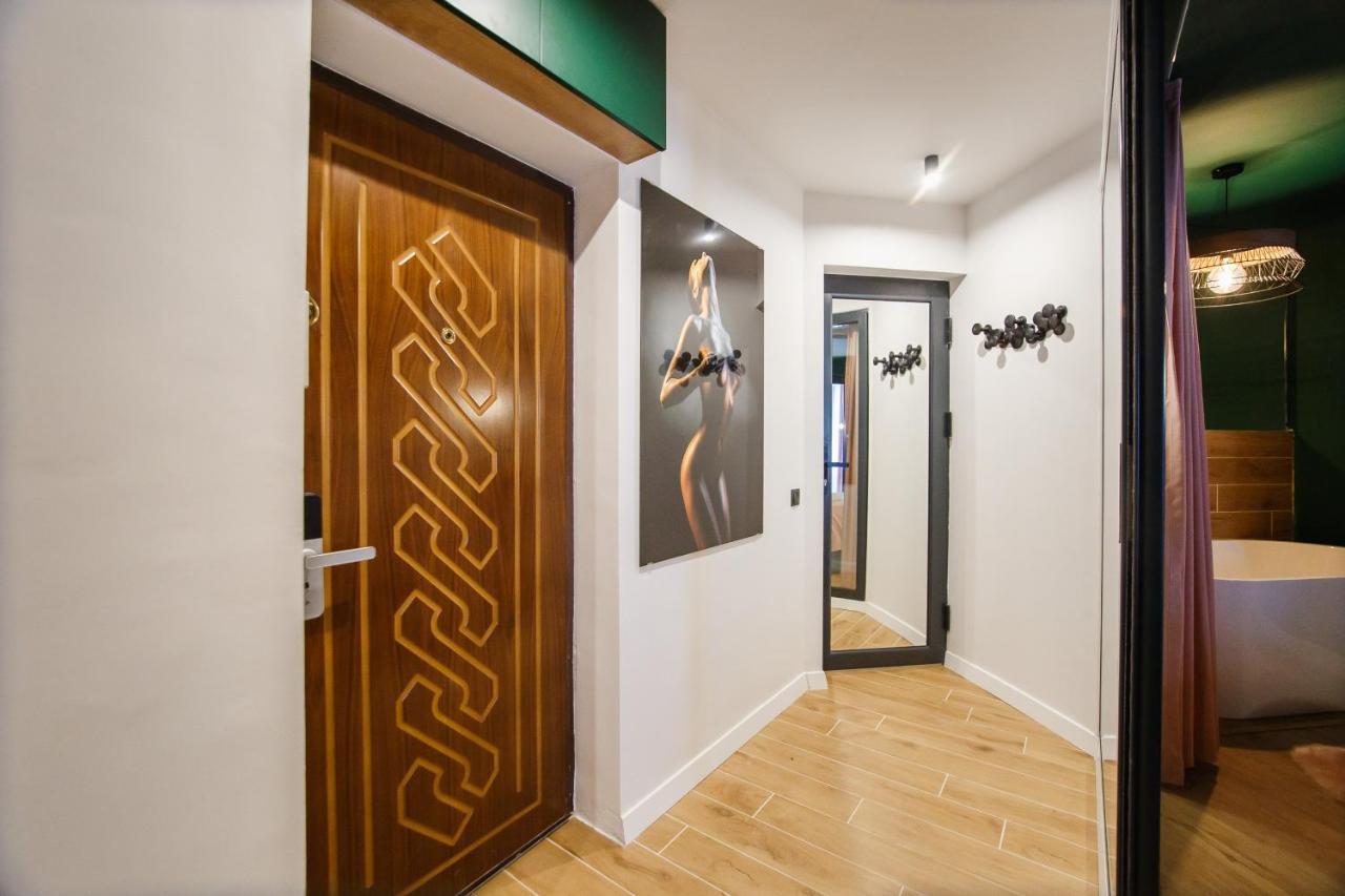 Green Velvet City Retreat Oradea Εξωτερικό φωτογραφία